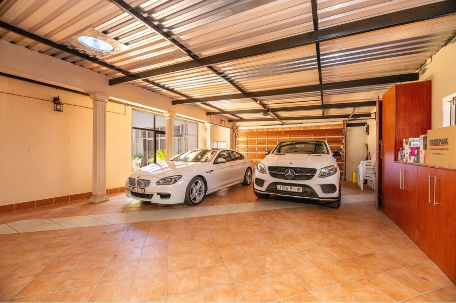 4 Bedroom Property for Sale in Monument Heights Northern Cape